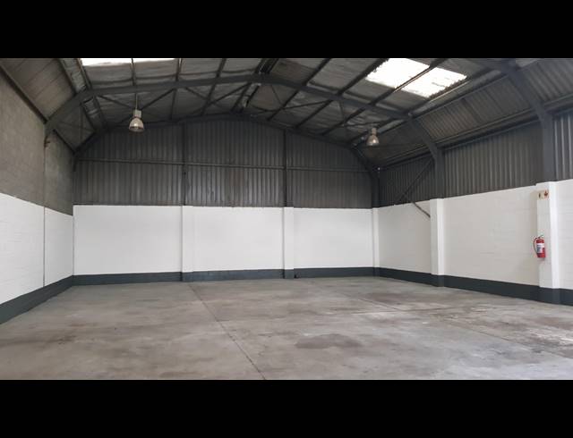 317M² FACTORY TO LET IN BLACKHEATH INDUSTRIAL